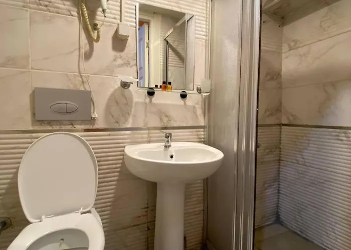 Taksim Pandora * Provincia di Istanbul